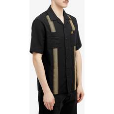 Fred Perry Men's Tape Short Sleeve Vacation Shirt Black