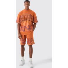 Housut & Shortsit boohooMAN Rust Oversized Extended Neck T-shirt & Shorts Set - Worldwide