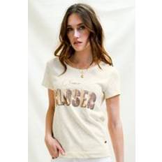 Come Closer T-Shirt Ecru/ Gold Yellow/Gold