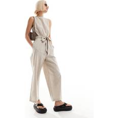 Dam - Linne Jumpsuits & Overaller Monki Ærmeløst og beige jumpsuit med bindebælte-Neutral