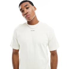 Calvin Klein Hvid t-shirt med centreret logo