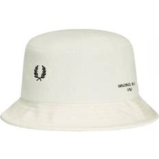 Fred Perry Herr Hattar Fred Perry Vit Bucket Hatt Dual B Cord Ecru