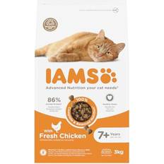 IAMS Complete Dry Cat Food for Senior 7+ with Chicken 3kg