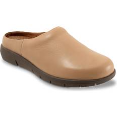 Wide Fit Clogs Softwalk Women's Andria Shoes