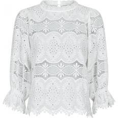 Neo Noir Adela Big Embroidery Blouse White