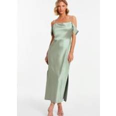 Long Dresses - Long Sleeves Quiz Satin Drop Shoulder Midaxi Dress Green