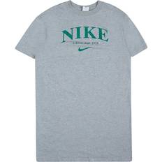 Nike Ekologiskt material Klänningar Nike Women's NSW Dress Gfx Dk, Female, Kläder, kjolar och klänningar, Grå
