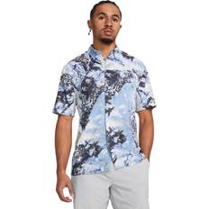 Under Armour Men Shirts Under Armour Shorebreak Hybrid Printed Woven Short-Sleeve Button-Down Shirt for Men Carolina Blue/Halo Gray