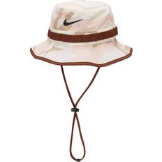 Dame - Kamuflasje Hodeplagg Nike Dri-FIT Apex Camo Print Bucket Hat - Coconut Milk/Brown/Black