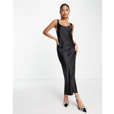 Black - Slip Dresses ASOS DESIGN – Satin-Midikleid in Schwarz mit Trägern und U-Ausschnitt