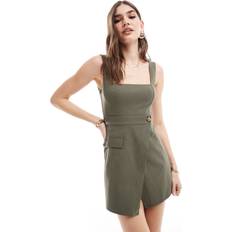 Jumpsuits & Overaller ASOS DESIGN – Utility-Skort-Playsuit in Khaki-Grün