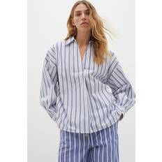 Dame - Slim Bluser InWear Lulaiw Blouse Kvinde Skjorter Relaxed Fit hos Magasin Blue Narrow Stripe