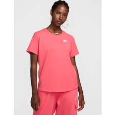 Nike Women's Sportswear Club Essentials T-Shirt in Pink, DX7902-629