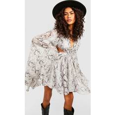 Grey Dresses boohoo Womens Cut Out Printed Skater Dress - Grey