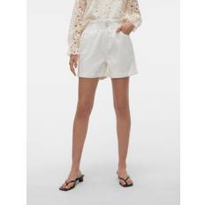 Dam - Jeansshorts - Vita Vero Moda Vmlyra Shorts Snow white