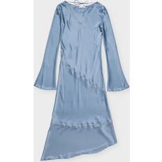 Acne Studios Klänningar Acne Studios Klänning Satin Midi Dusty blue