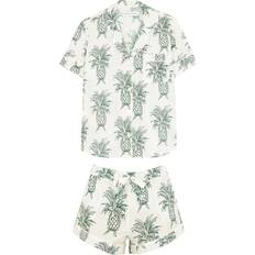 Desmond & Dempsey Howie Printed Cotton Pyjama set White And Green
