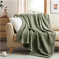 Coastline Sherpa Throw Cozy Weight Blankets Green