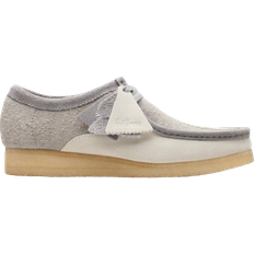 Gray - Men Low Shoes Clarks Wallabee M - Grey/Off White