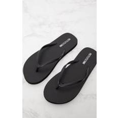 Flip-Flops PrettyLittleThing Black Flip Flops