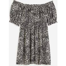 H&M Dam Svart Off shoulder-klänning