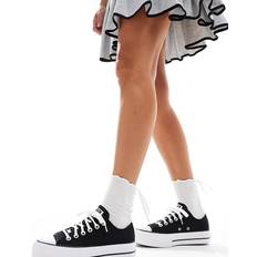 Converse – Chuck Taylor All Star Lift Ox Wide – Sneaker in Schwarz