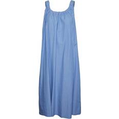 Dam - Enfärgade - Midiklänningar - Viskos Vero Moda Gili Midi Dress - Provence/Zenia