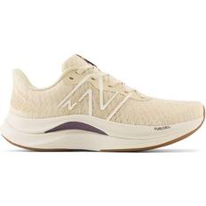 Sneakers New Balance FuelCell Propel V4 M - Bone/Sea Salt