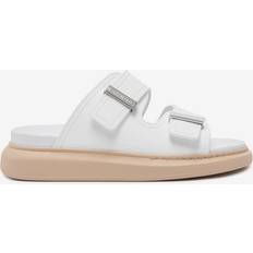 サンダル・ミュール ALEXANDER MCQUEEN Beige Eco Fur Slippers Alexander McQueen Beige Eco Fur Slippers | italist