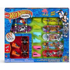 Fingerskateboards på rea Hot Wheels Skate, åtta färdigmonterade fingerskejtboardar med Tony Hawk-tema och fyra par skejtskor, ett exklusivt set, 8-pack HMY19