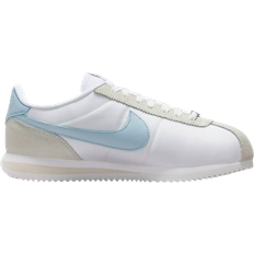 Nike Dam - Vita Sneakers på rea Nike Cortez Textile - White/Light Orewood Brown/Summit White/Light Armory Blue