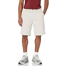 Silver Shorts Amazon Essentials Herren Shorts, Klassischer Schnitt, 23 cm, Silber