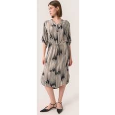 Soaked in Luxury Kjoler Soaked in Luxury Zaya Knee Length Shirt Dress, Black/Sandshell