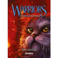 Warriors 1. Stormen kommer (Papbog, 2017)