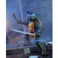 NECA Figurer NECA Teenage Mutant Ninja Turtles Cartoon Action Figure Ultimate Leonardo VHS 18 cm