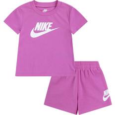 Nike Kinderanzug Club Tee und Shorts Set 66L596, fuchsia