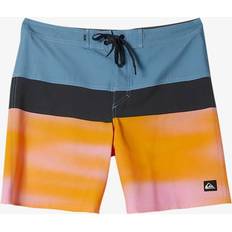 Pink Swimming Trunks Quiksilver Herren Bermuda SURFSILK BDSH Pink