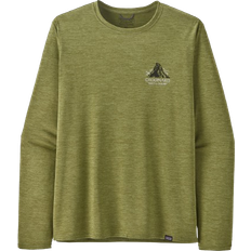 Patagonia Men's Long Sleeved Capilene Cool Daily Graphic Shirt - Chouinard Crest/Buckhorn Green X-Dye