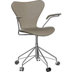 Fritz Hansen 3217 Sjuan Essential Kontorsstol