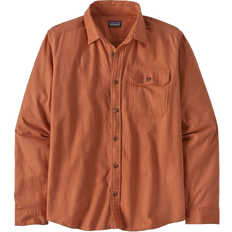 Patagonia Men's Long Sleeved Lightweight Fjord Flannel Shirt - Sienna Clay