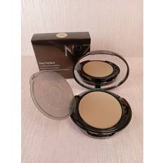 No7 Base Makeup No7 Boots no7 stay perfect compact foundation. brand rare in cool beige