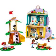 Ensembles de jeu LEGO &reg Friends Heartlake City Preschool