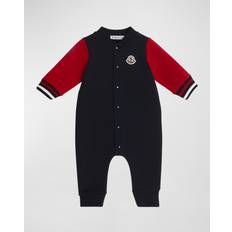 Bleu Combi-pantalons Moncler Enfant Baby Navy & Red Logo Patch Jumpsuit F74 Blue 12-18M