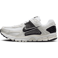 Nike Air Zoom Vomero Skor Nike Men's Zoom Vomero Shoes in White, FB9149-101