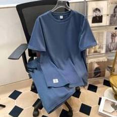 Övriga sets på rea Shein Teen Boy Casual Stitching Weave Label Detail Round Neck T-Shirt With Slanted Pocket Shorts Set