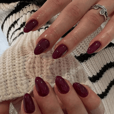Shein pcs Berry Almond Fake Nails Gloss Fake Nails Cherry Acrylic Artificial Nail Simple Sweet Elegant