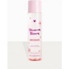 Parfymer PrettyLittleThing I Heart Revolution Blossom Bloom Parfymerad Sprej 236 ml