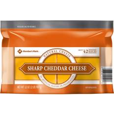 Member's Mark Sliced Sharp Cheddar Cheese 32oz