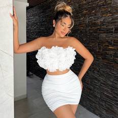 Shein Summer Solid Color Floral Lace Decor Strapless Top And Slimming Ruffled Skirt Set