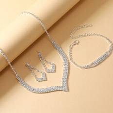 Smycken Shein 4pcs/Set Stylish Exquisite Minimalist Claw Rhinestone Triangle Necklace Earrings Bracelet Silver Jewelry Set For Women To Wear With Wedding Dres